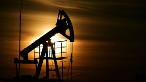 Россия собирается сократить добычу нефти на 5%