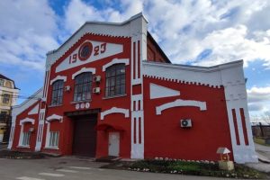 ОМК восстановила историческое здание на своем заводе в Чусовом