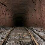 Низко и еще ниже