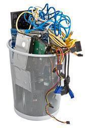 Мусор будут убирать по старой схеме: почему перенесли реформу обращения с отходами