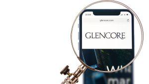 Швейцарская Glencore сократила производство меди в 2021 году на 5%