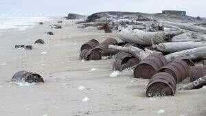 Генеральная уборка Арктики затягивается из-за нехватки средств