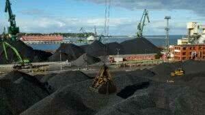 Новак заявил о возобновлении поставок российского угля в Европу