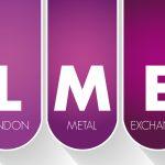 Лондонская биржа металлов вновь приостановила торги никелем