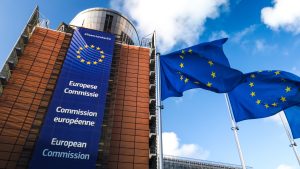 Еврокомиссия намерена рассмотреть санкции против горнодобывающей отрасли РФ