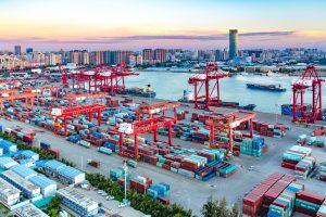 Товарооборот зоны развития ведущего порта Хайнаня за полгода вырос на 25%