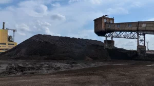 Железная руда растет благодаря политической поддержке Китая