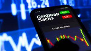 Goldman Sachs: цена на золото в 2022 году достигнет $2500 за унцию