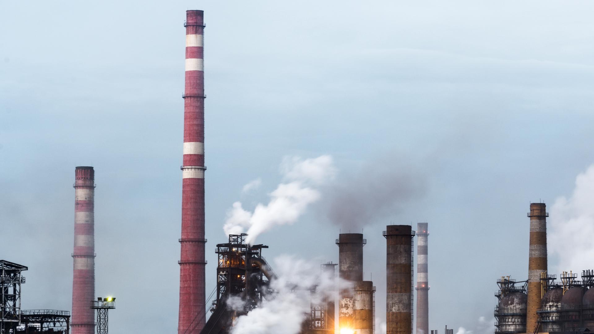 Металлургический завод липецк. Металлургический комбинат это кратко. Нлмк краткая информация. Завод нлмк липецк. Новолипецкий металлургический завод полного цикла.