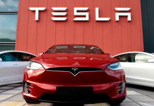 Tesla рассматривает возможность купить до 20% Glencore